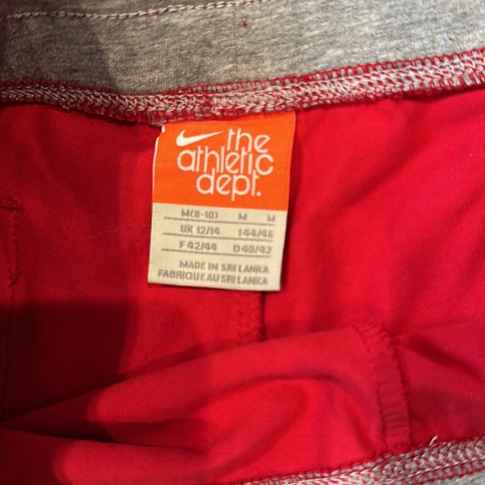 Nike shorts - Picture 2 of 3